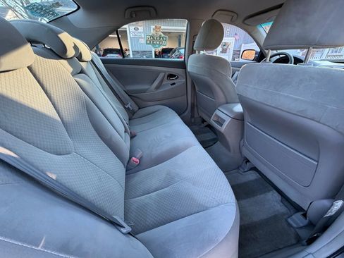 Used 2007 Toyota Camry LE image 14
