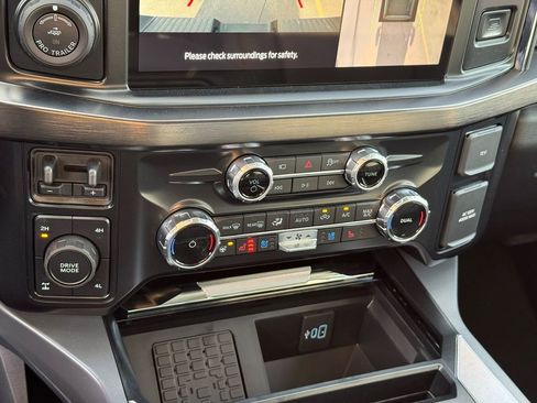 New 2025 Ford F350 Lariat w/ Lariat Ultimate Package image 15