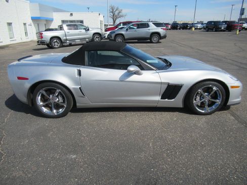 Used 2010 Chevrolet Corvette Grand Sport w/ Preferred Equipment Group RWD image 4