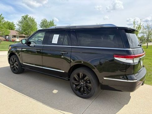 Used 2022 Lincoln Navigator L Reserve AWD/4WD image 6