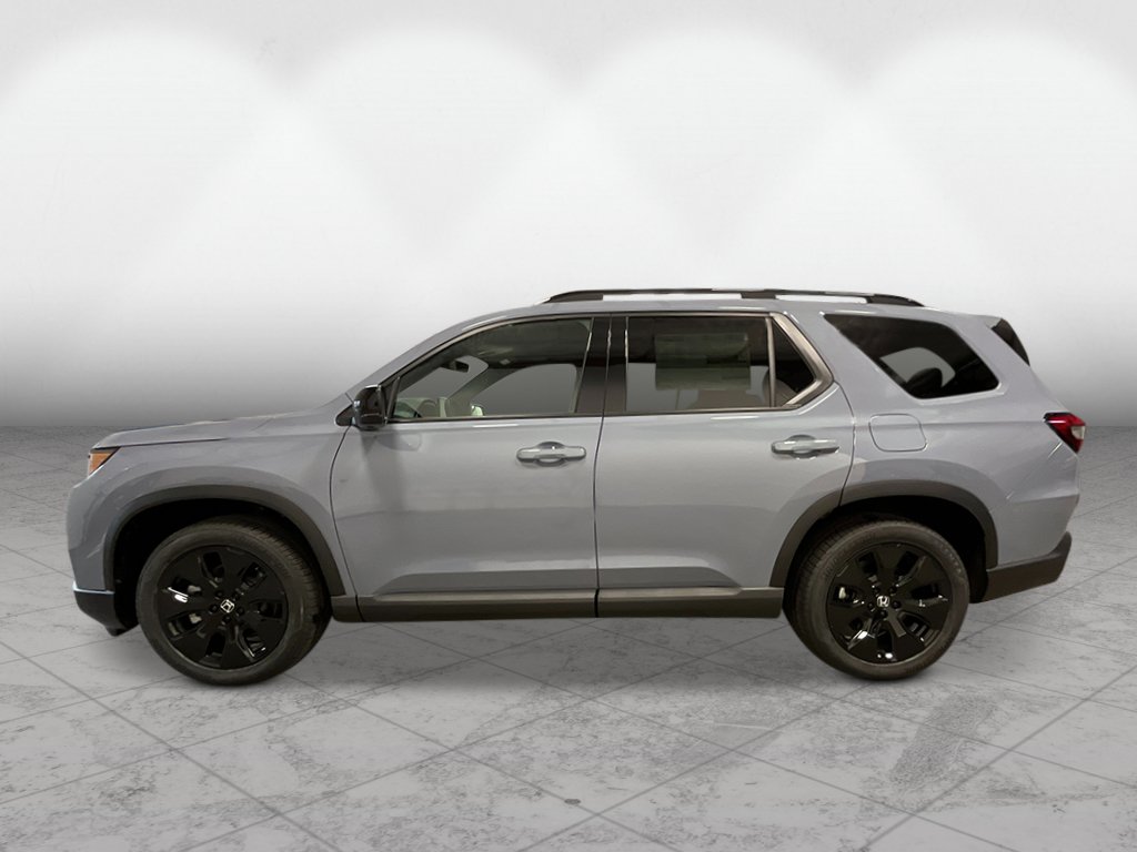 New 2026 Honda Pilot Black Edition image 2