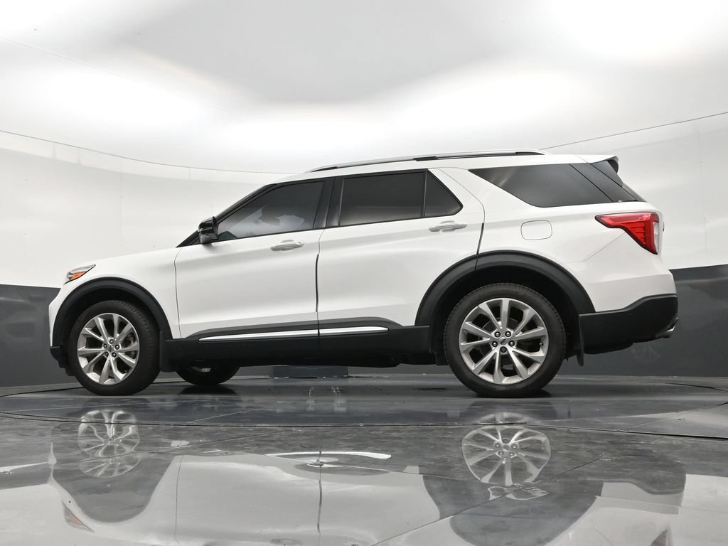 Used 2022 Ford Explorer Platinum w/ Equipment Group 601A AWD/4WD image 21