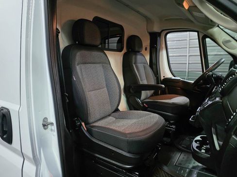 Used 2024 RAM ProMaster 2500 image 17