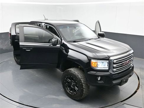 Used 2018 GMC Canyon SLE w/ SLE Convenience Package image 48