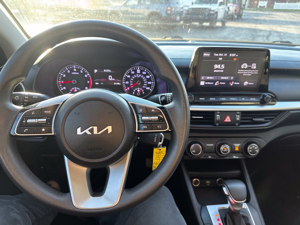 Used 2023 Kia Forte LXS FWD image 3