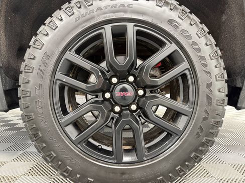 Used 2022 GMC Sierra 1500 Elevation image 31