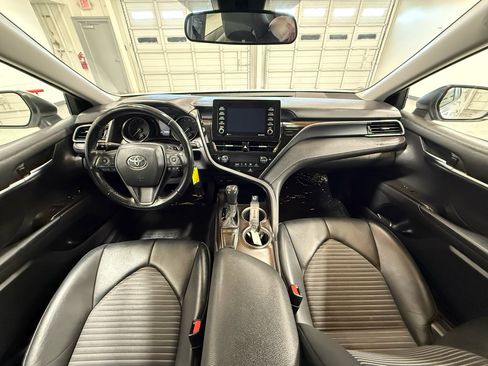 Used 2023 Toyota Camry SE image 22