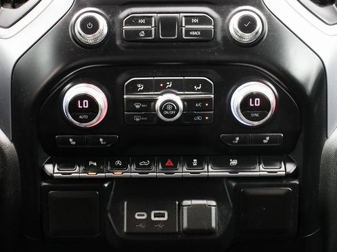 Used 2021 GMC Sierra 1500 SLE w/ Driver Alert Package I image 28