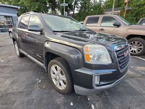 Used 2017 GMC Terrain SLE w/ Convenience Package AWD/4WD image 5