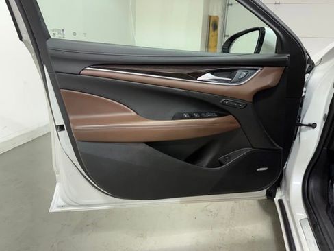 Used 2019 Buick LaCrosse Avenir w/ Driver Confidence Package II image 8