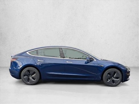 Used 2018 Tesla Model 3 Mid Range image 4
