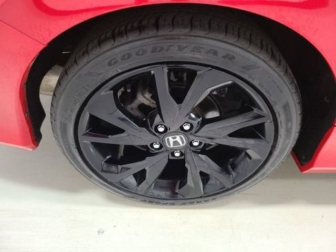 Used 2019 Honda Civic Sport image 8