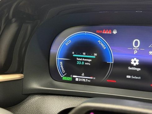 Used 2025 Toyota Crown Platinum image 17