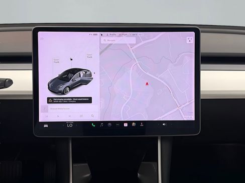 Used 2018 Tesla Model 3 Long Range image 23