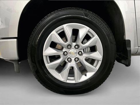 Used 2022 Chevrolet Silverado 1500 Custom RWD image 10