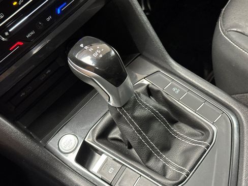 Used 2023 Volkswagen Tiguan SE FWD image 20