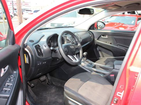 Used 2012 Kia Sportage LX w/ Convenience Pkg FWD image 12
