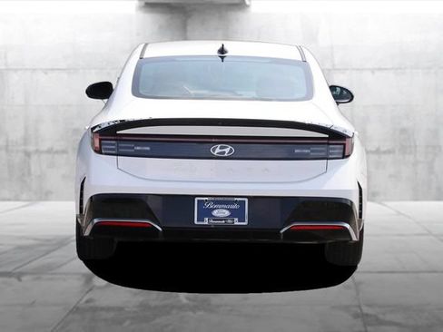 Used 2025 Hyundai Sonata SEL FWD image 6