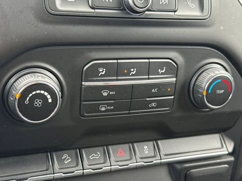 Used 2019 Chevrolet Silverado 1500 Custom Trail Boss w/ Custom Convenience Package image 24