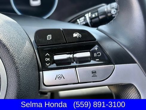 Used 2024 Hyundai Elantra Limited FWD image 15