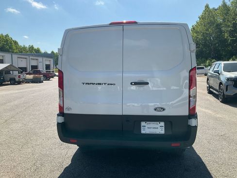 New 2026 Ford Transit 250 Low Roof RWD image 6