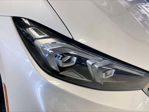 Used 2023 BMW 330i Sedan w/ Premium Package image 26