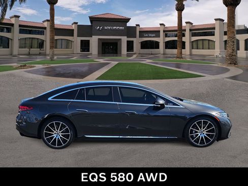 Used 2023 Mercedes-Benz EQS 580 4MATIC Sedan image 9