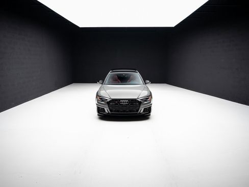 Used 2024 Audi S6 Premium Plus w/ Premium Plus Package image 82