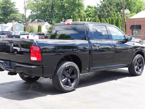 Used 2022 RAM 1500 Classic SLT w/ Electronics Convenience Group AWD/4WD image 4
