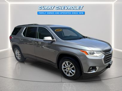 Used 2021 Chevrolet Traverse LT