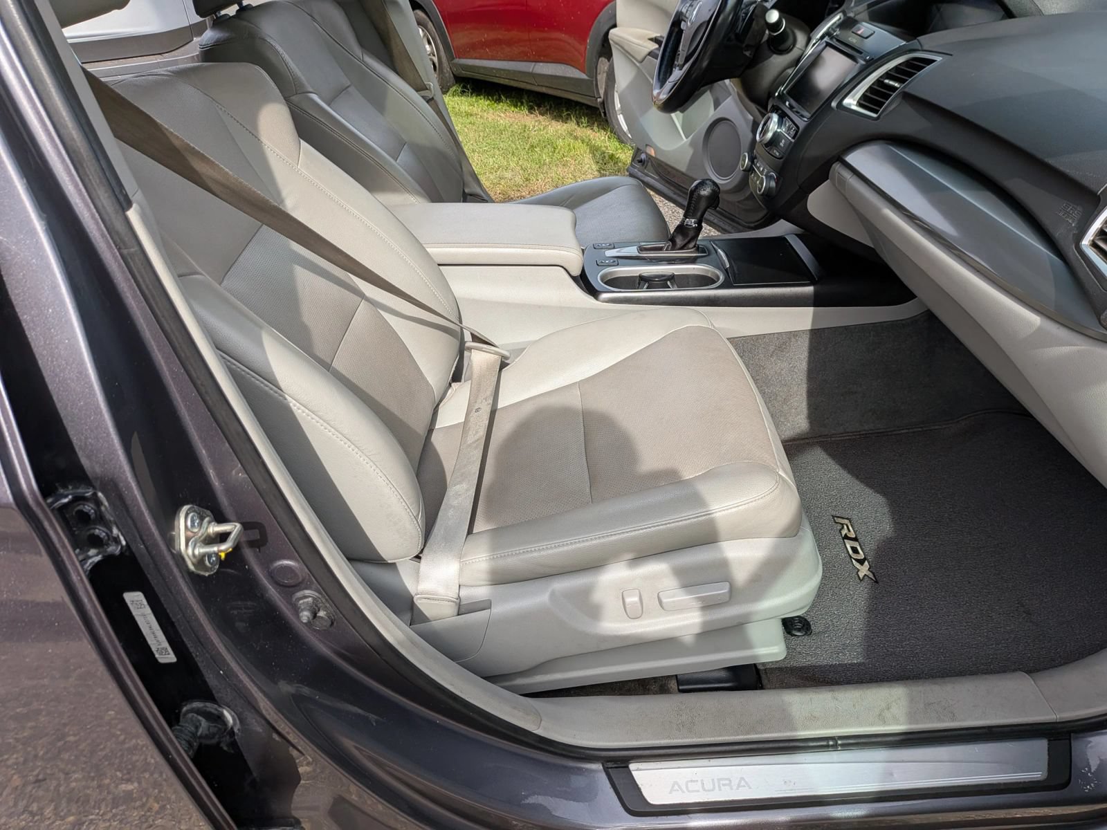 Used 2017 Acura RDX w/ Technology Package AWD/4WD image 40