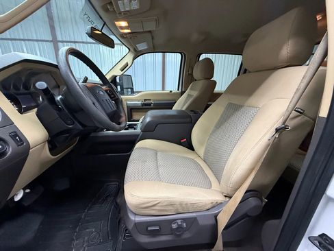 Used 2016 Ford F250 XLT w/ XLT Value Package image 11