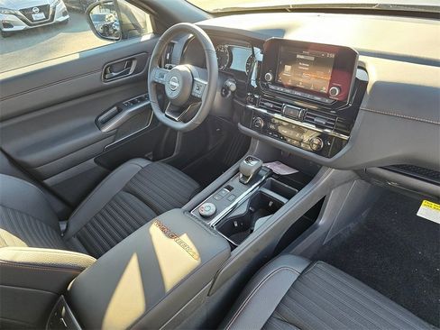 New 2025 Nissan Pathfinder Rock Creek image 30