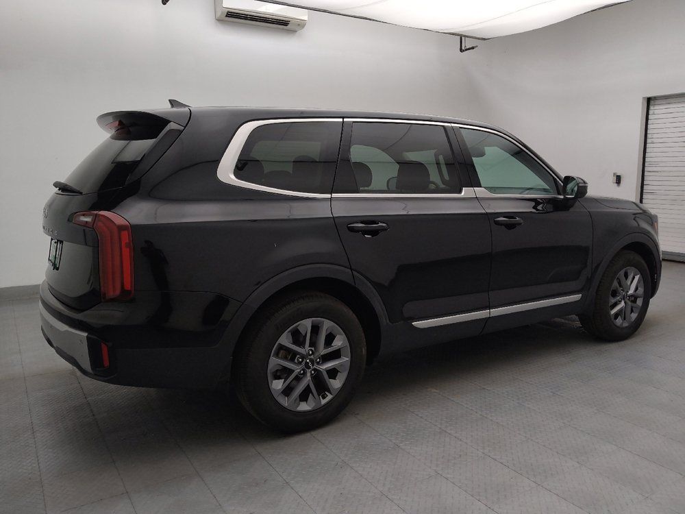 Used 2023 Kia Telluride LX FWD image 10
