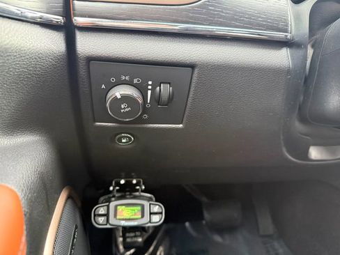 Used 2017 Jeep Grand Cherokee Summit w/ Platinum Series Group image 19