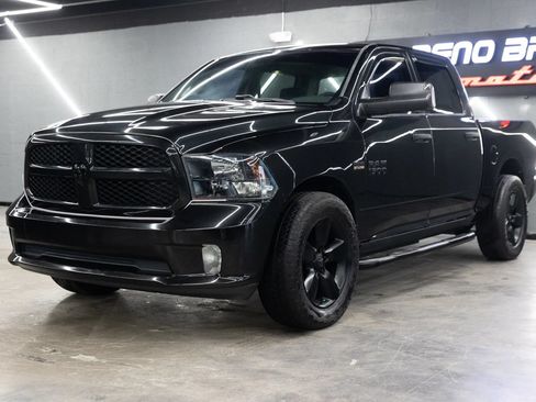 Used 2017 RAM 1500 Express w/ Express Value Package RWD image 9