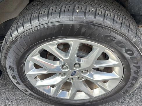Used 2016 Ford Expedition EL Limited RWD image 30