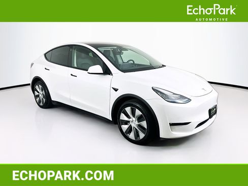 Used 2021 Tesla Model Y Long Range image 1