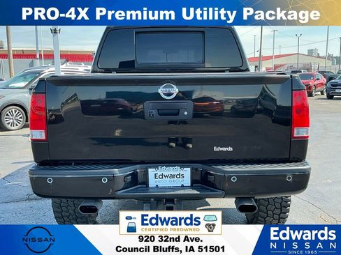 Used 2014 Nissan Titan PRO-4X w/ Pro-4x Luxury Package AWD/4WD image 11