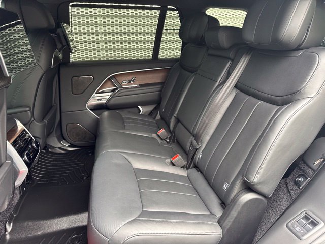 Used 2025 Land Rover Range Rover Long Wheelbase Autobiography AWD/4WD image 11