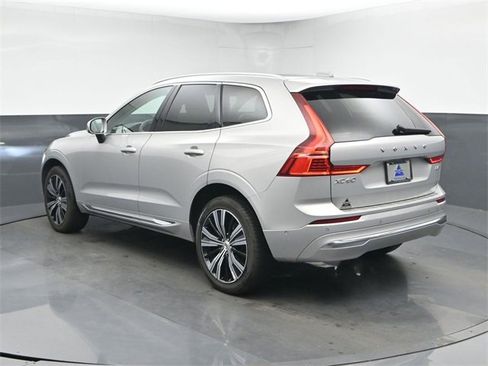Used 2023 Volvo XC60 B5 Plus w/ Climate Package image 6