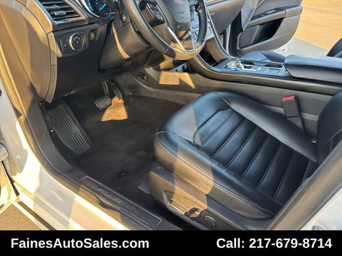 Used 2019 Ford Fusion SEL image 76