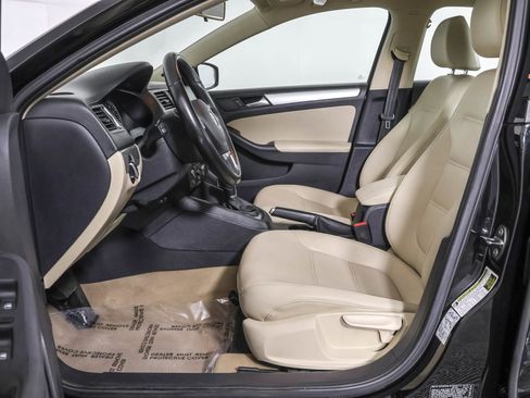 Used 2012 Volkswagen Jetta SEL image 5