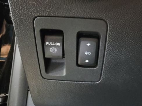 Used 2020 Ford F150 Platinum w/ Technology Package AWD/4WD image 24