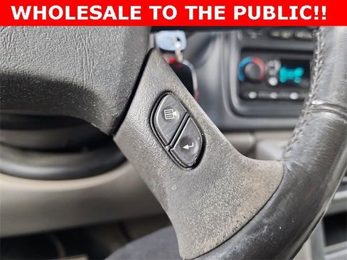 Used 2004 Chevrolet Suburban LT w/ Preferred Equipment Group image 26