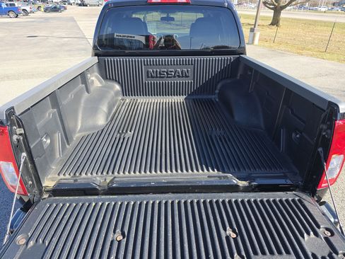 Used 2012 Nissan Frontier SV w/ Sport Appearance Pkg image 16