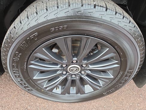 Used 2022 Lexus GX 460 Luxury image 11