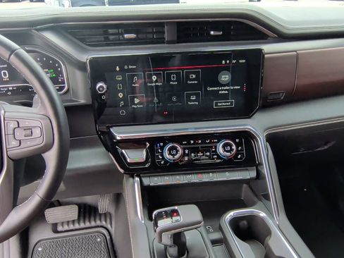 Used 2025 GMC Sierra 1500 Denali Ultimate AWD/4WD image 25