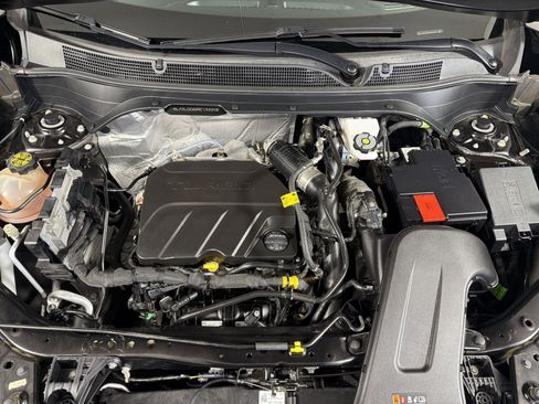 Used 2024 Chevrolet Trax RS w/ Driver Confidence Package FWD image 27