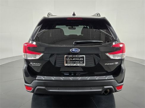 Used 2022 Subaru Forester Limited w/ Popular Package #3 image 5